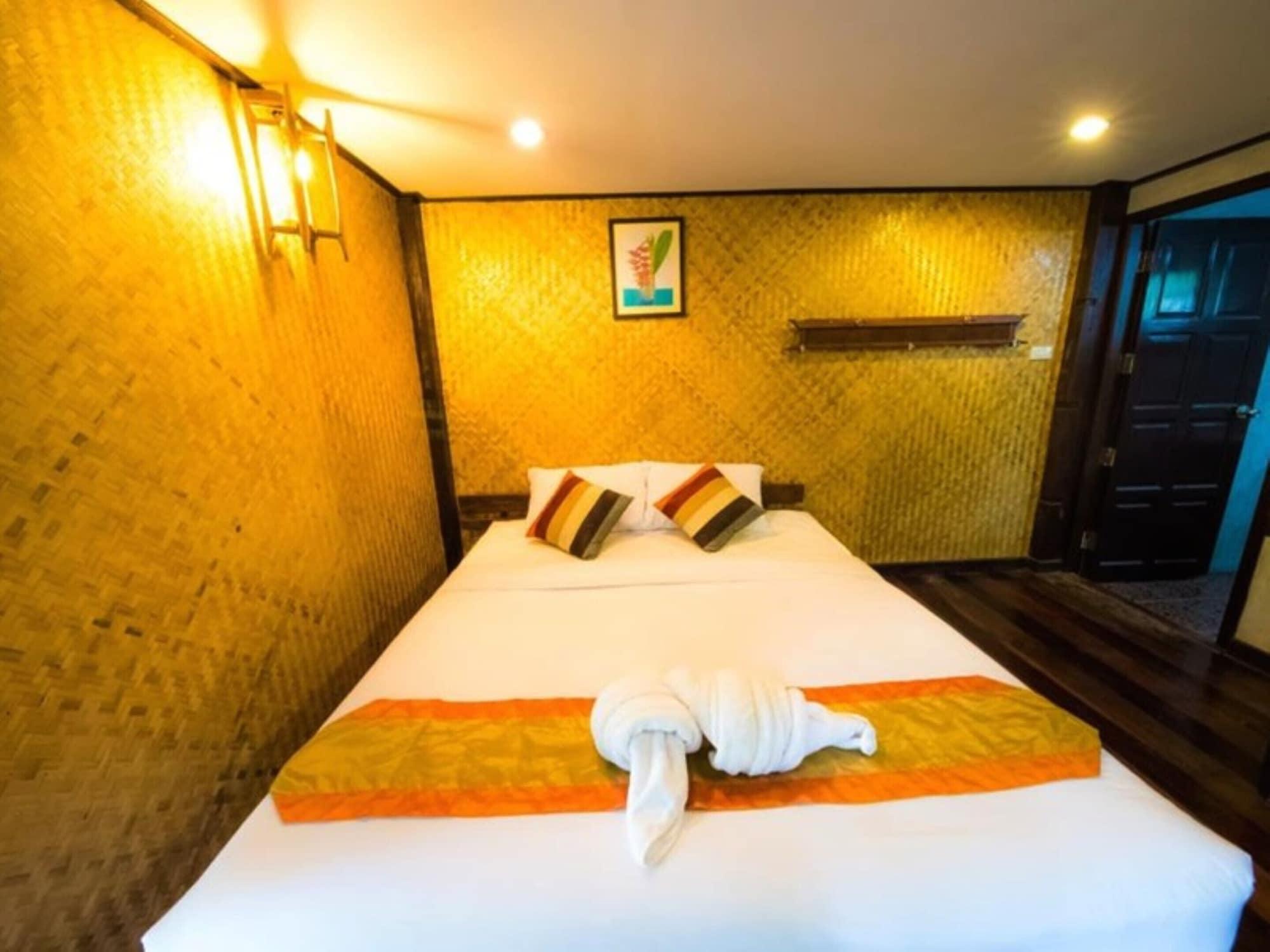 Tanita Lagoon Resort Udon Thani Bagian luar foto